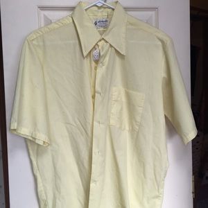 ✨VINTAGE 70's Ohrbach's Yellow Collared Shirt